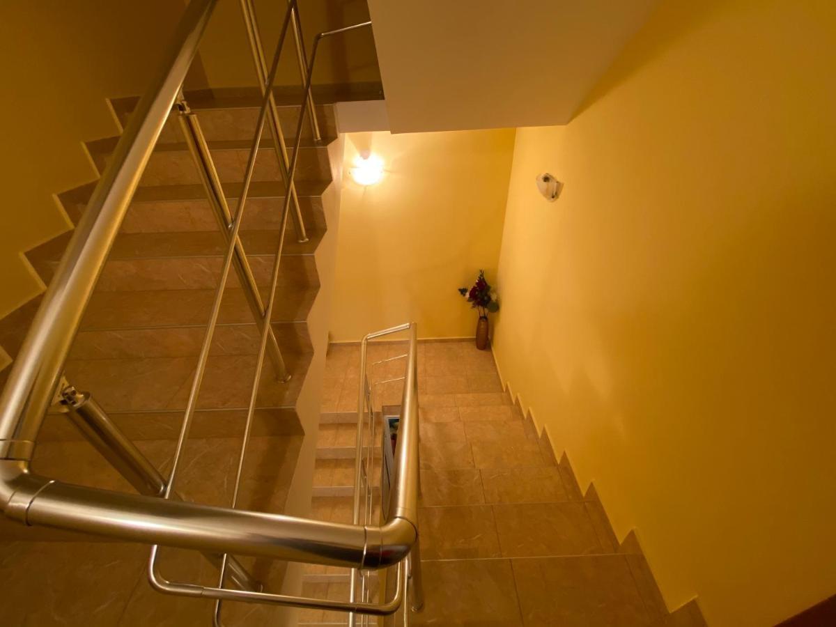Sunny Guest House 라브다 외부 사진